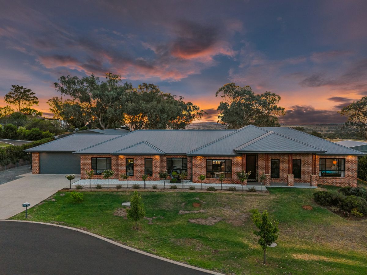 24 Roy Street, Tamworth - image 2