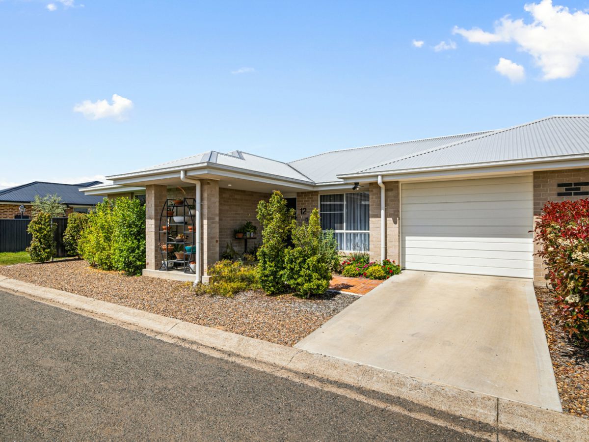 12/5 Evergreen Way, Tamworth - image 2
