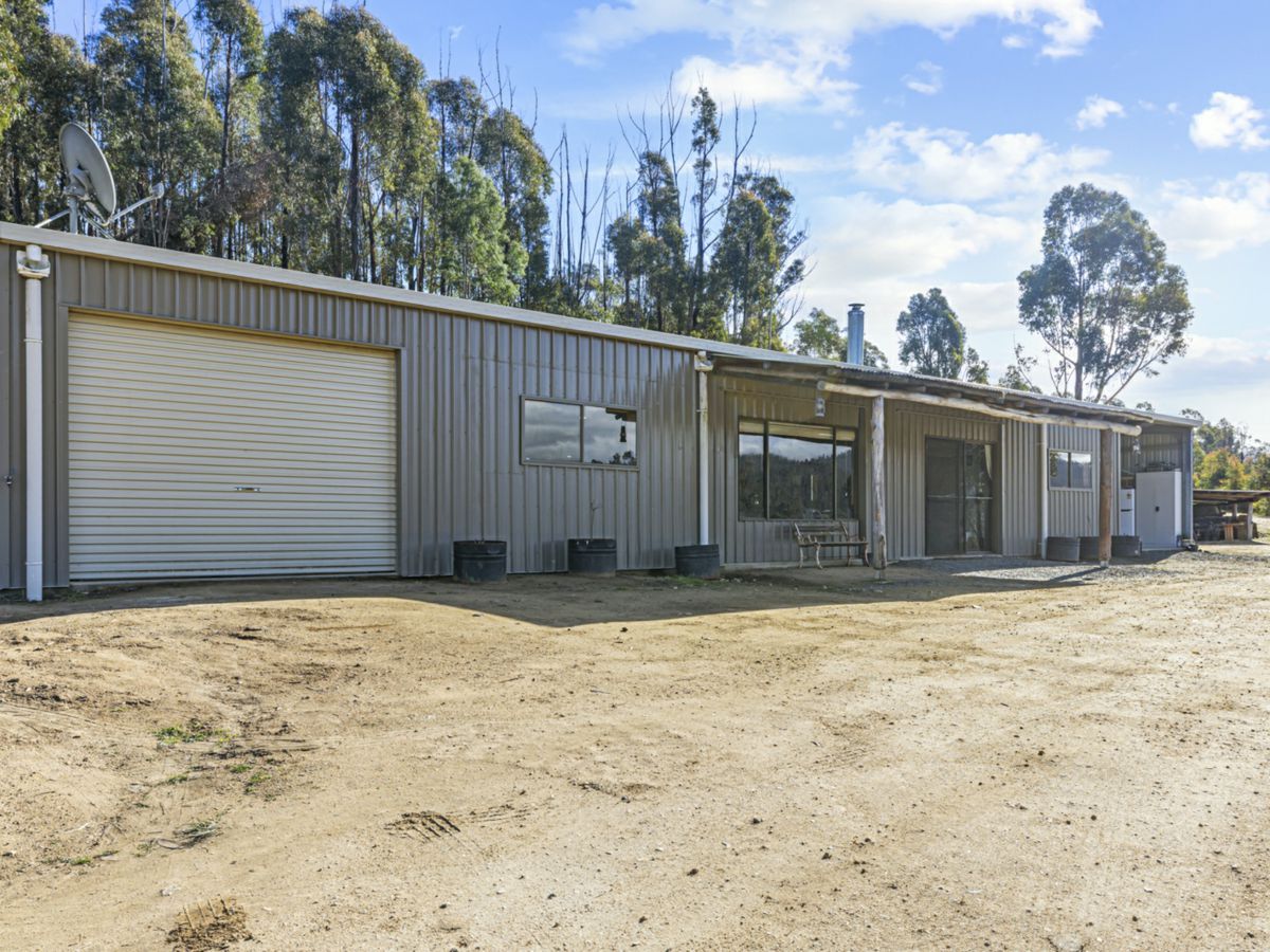 3353 Mount Darragh Road, Wyndham - image 2