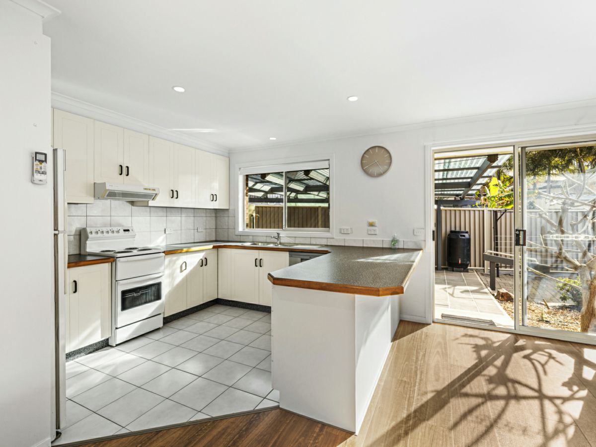 3/5 Banksia Court, Tura Beach - image 3