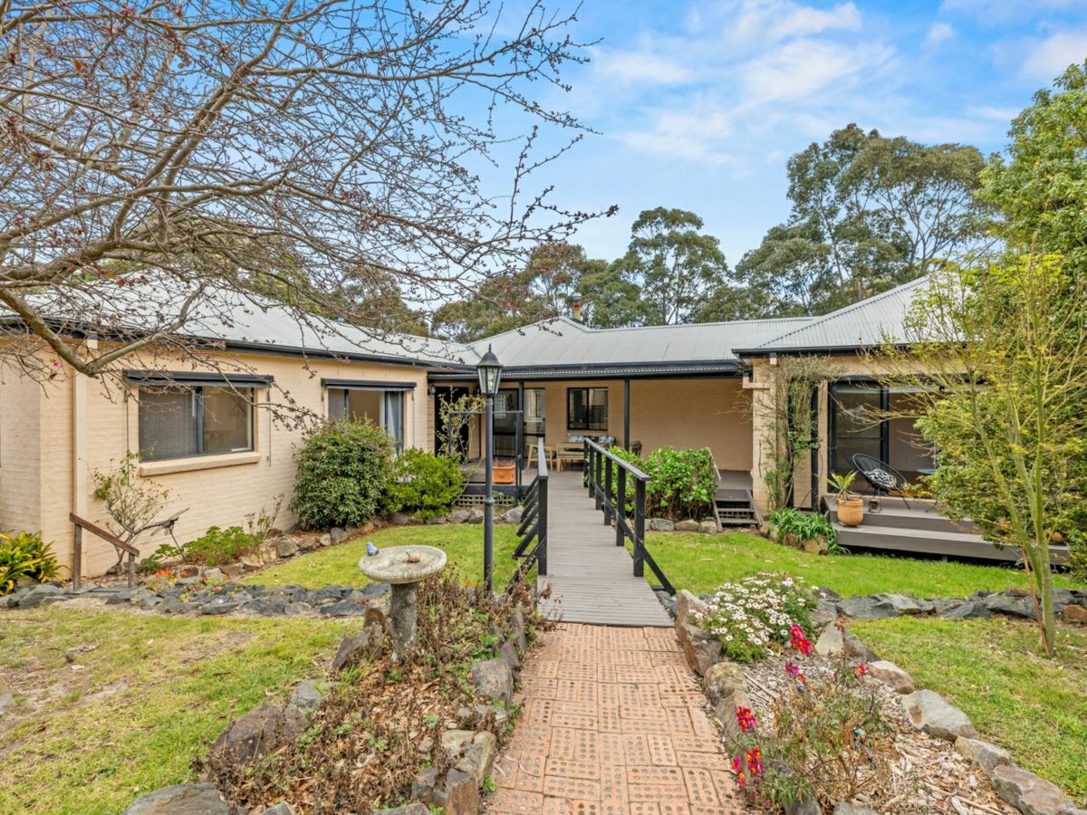 21 Komirra Drive, Eden - image 1