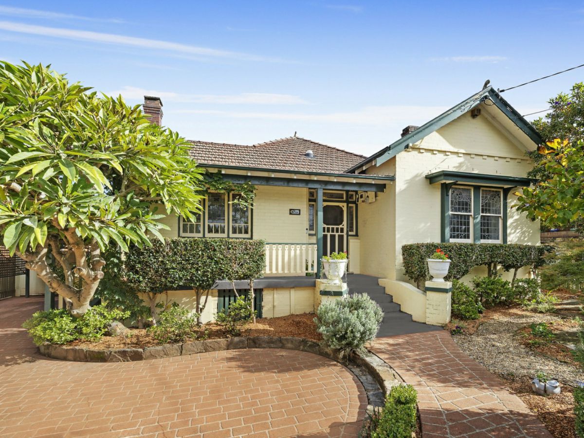 33 Ramsay Road, Pennant Hills - image 1