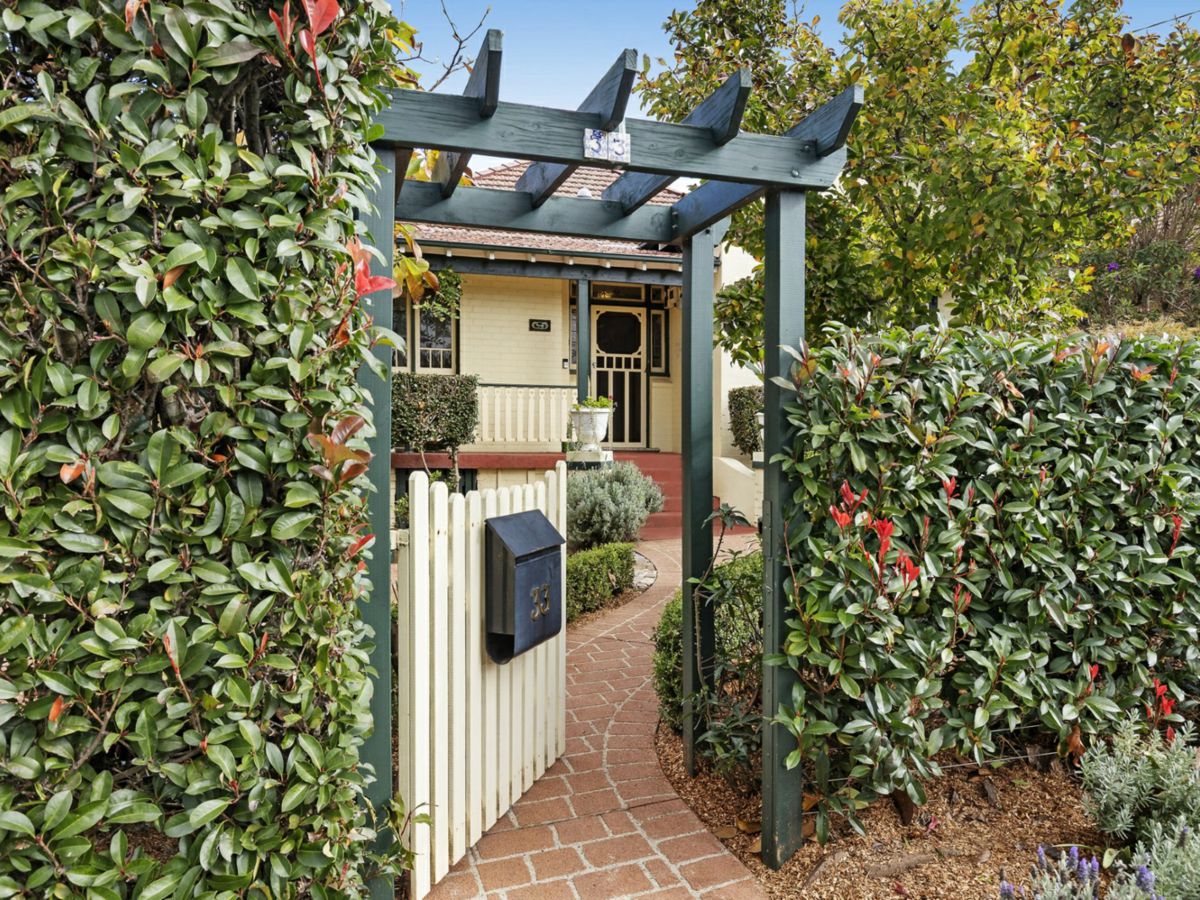 33 Ramsay Road, Pennant Hills - image 2