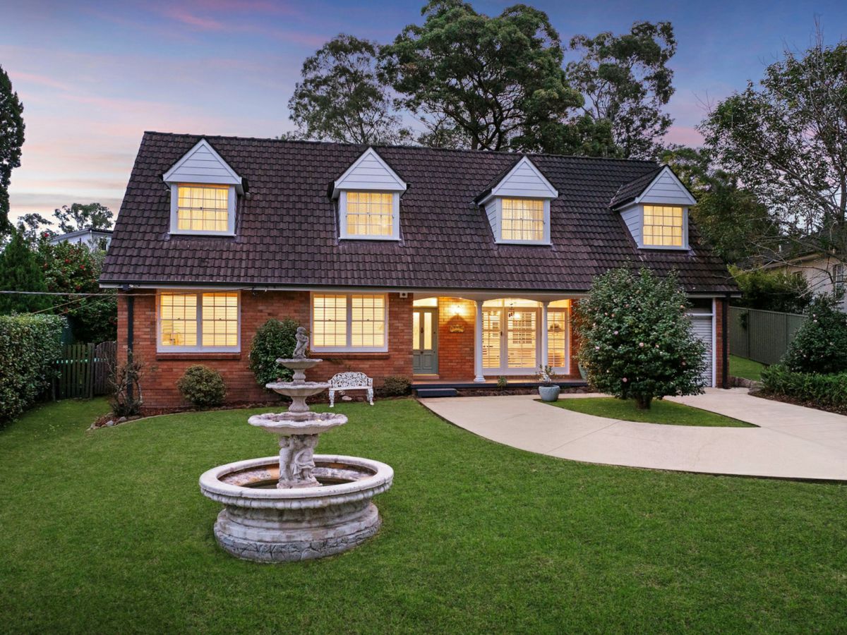 48 Lamorna Avenue, Beecroft - image 1