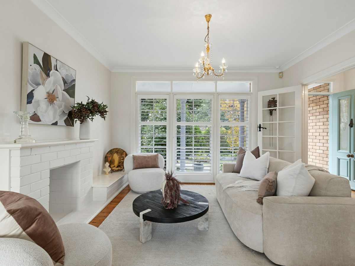 48 Lamorna Avenue, Beecroft - image 2