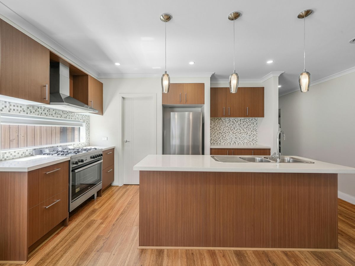 19 Malt Drive, Manor Lakes - image 2