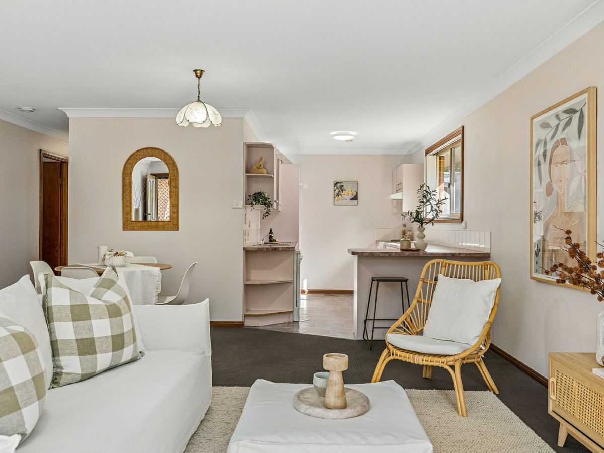 3/22 Windward Close, Corlette - image 2