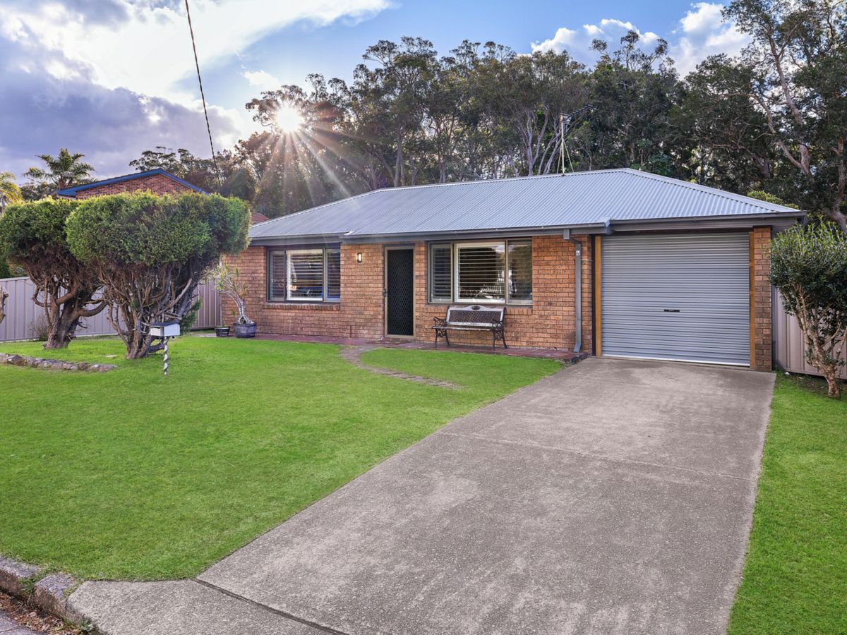 4 Hutcheson Avenue, Soldiers Point - image 1
