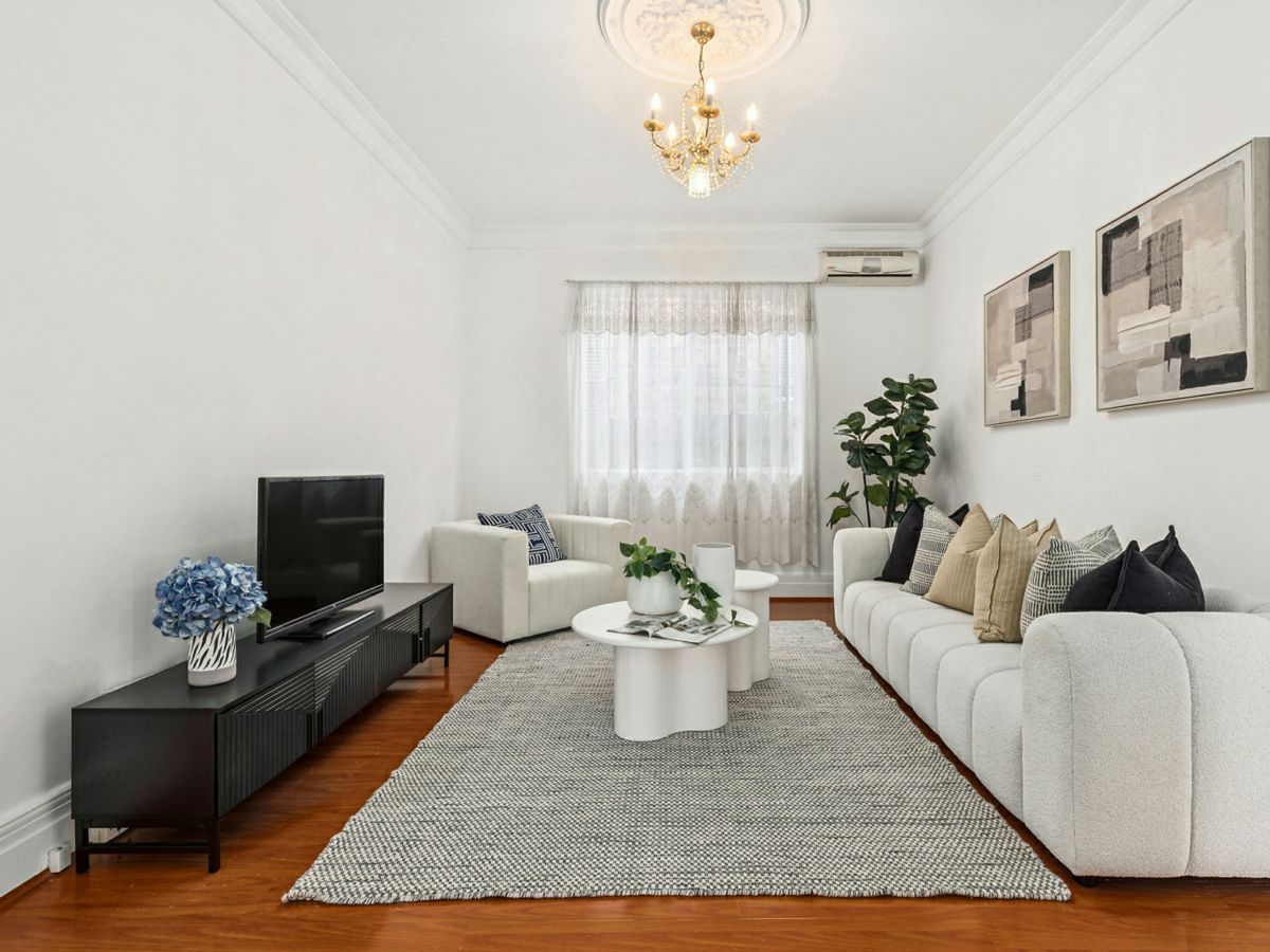 33 Wonga Street, Canterbury - image 1