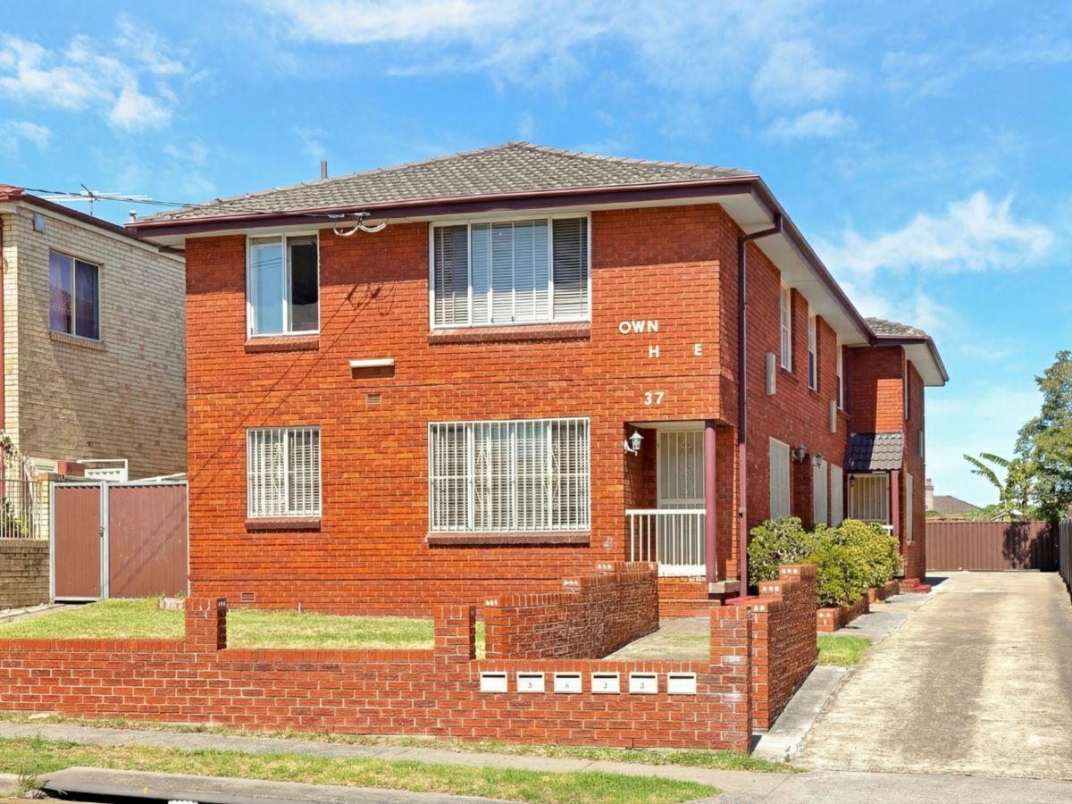 37 King Georges Road, Wiley Park - image 1