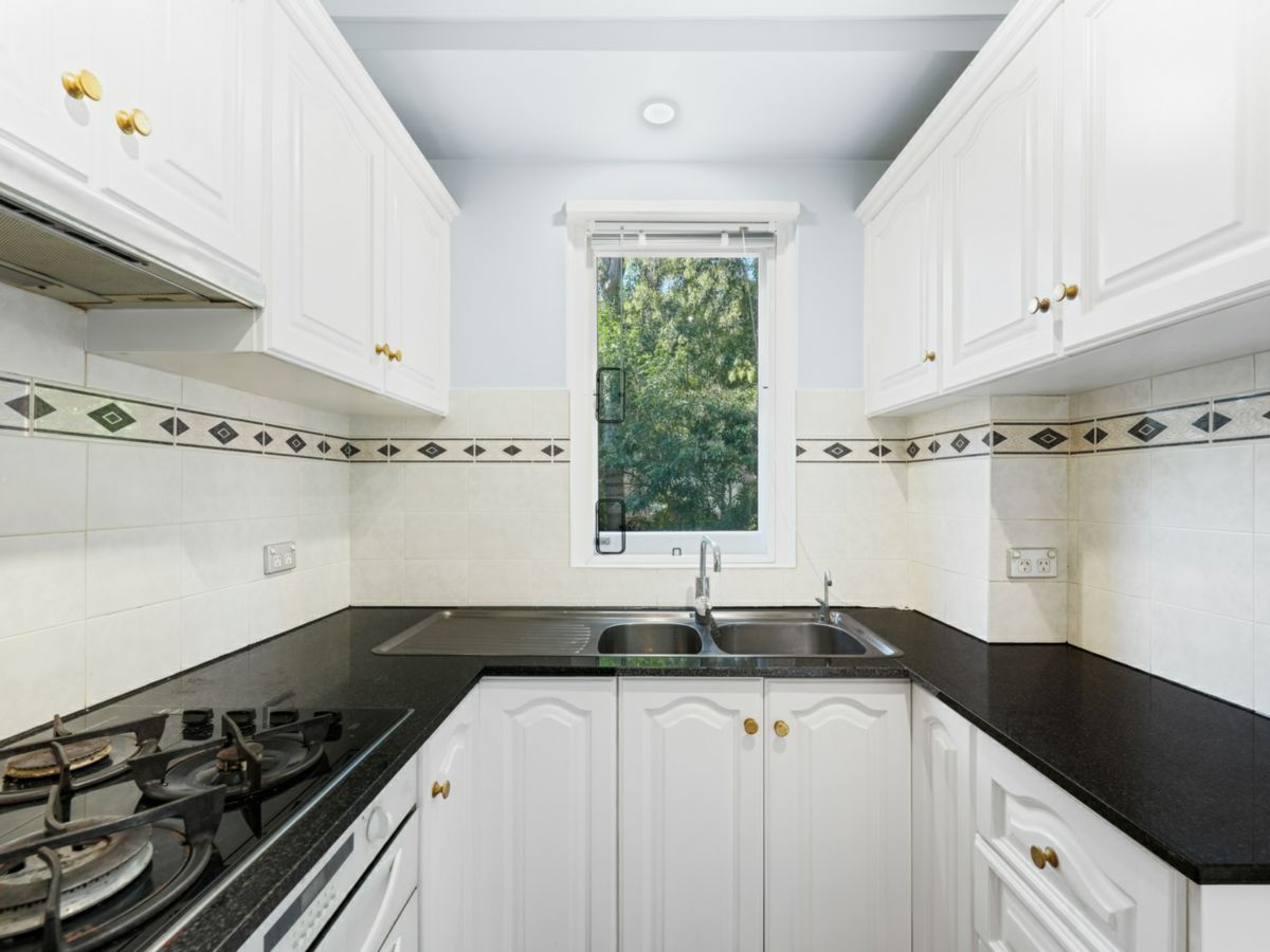 36 Marlene Crescent, Greenacre - image 3