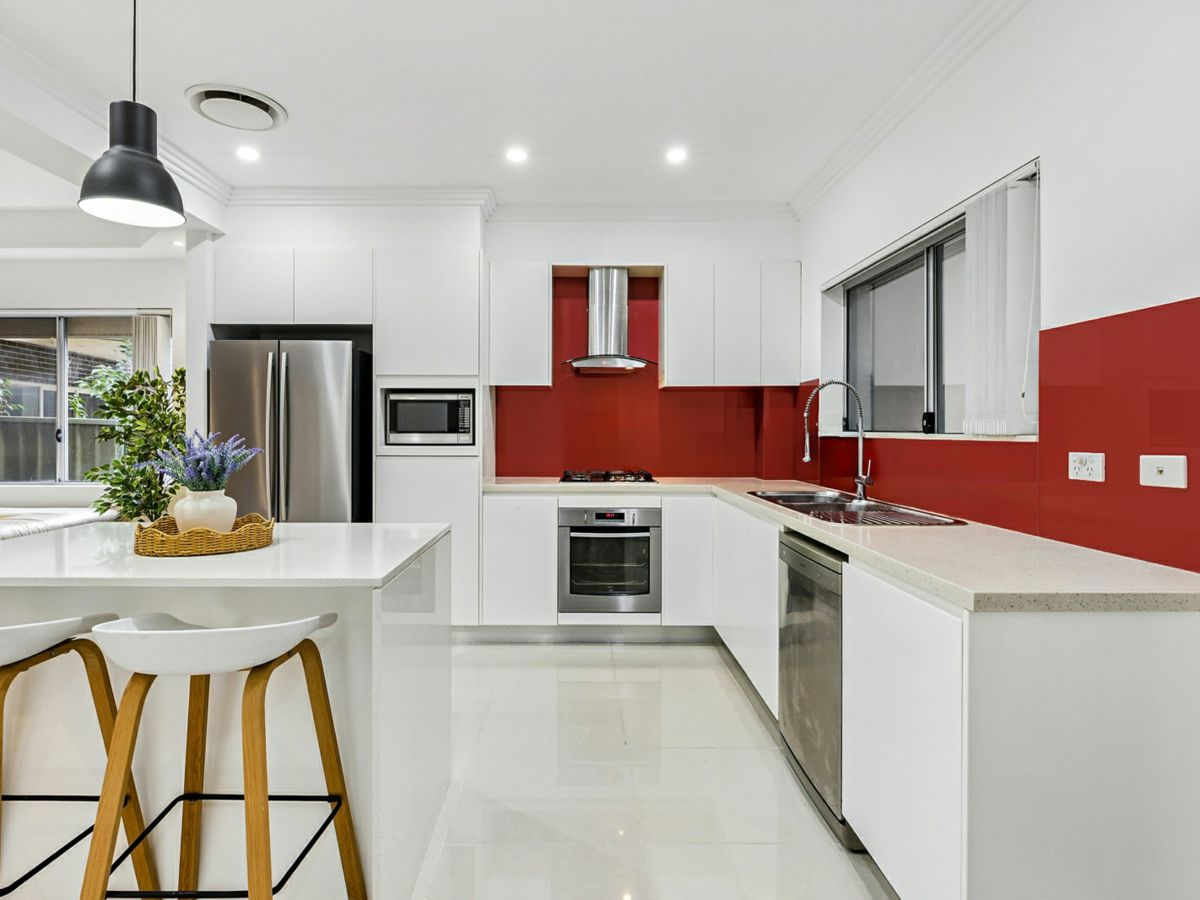 30 Bamfield Avenue, Yagoona - image 3