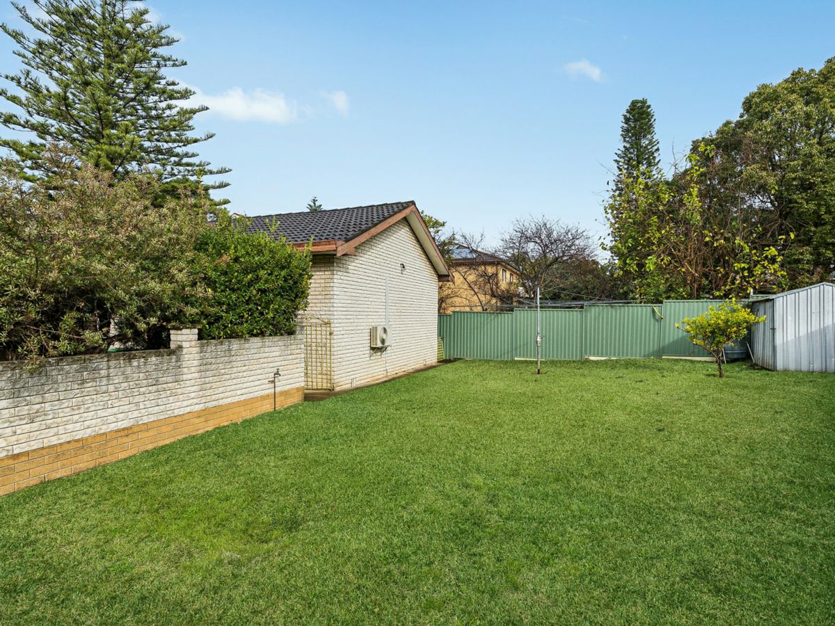 6 Highland Avenue, Bankstown - image 2