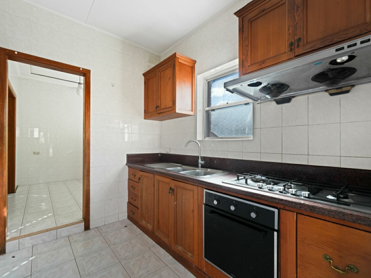 10 Elke Crescent, Chester Hill - image 3