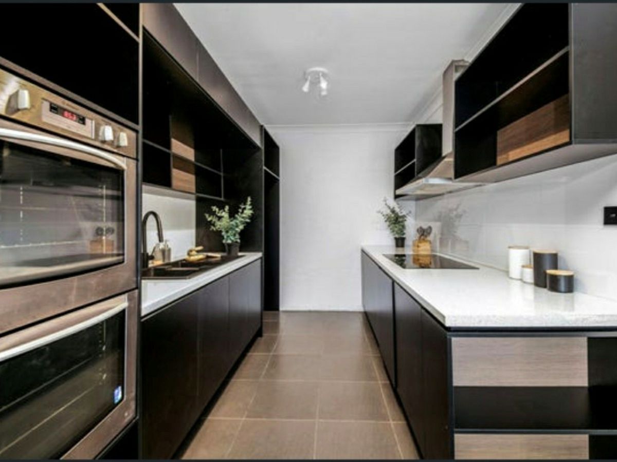 3/140 Greenacre Rd, Greenacre - image 2
