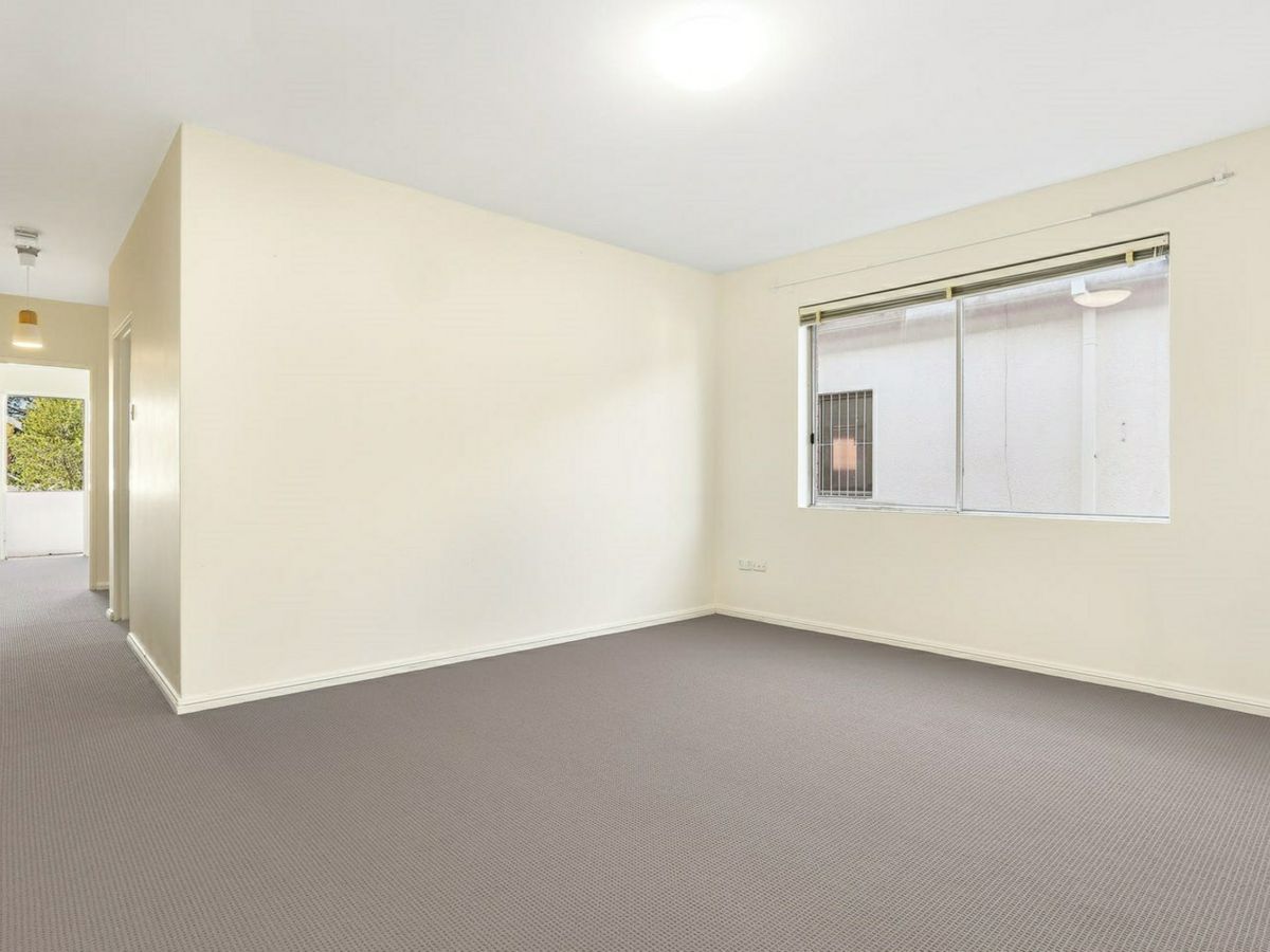 2/33 Chalmers Street, Belmore - image 3
