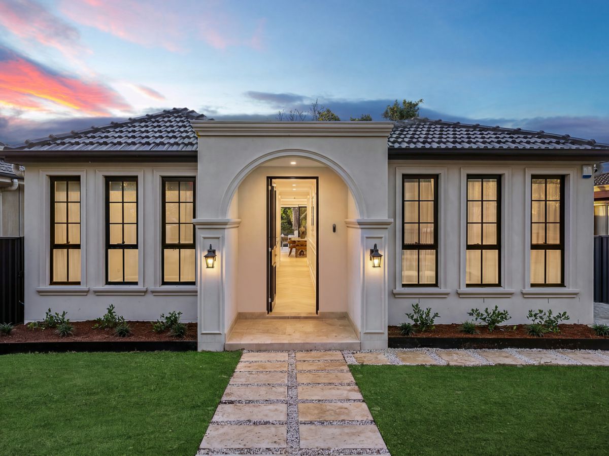 41 Eva Street, Roselands - image 1