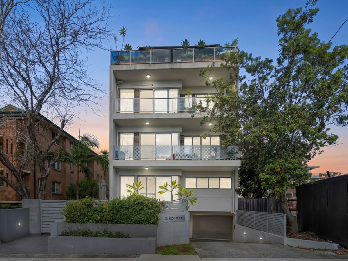 2/374 Rocky Point Road, Sans Souci - image 1