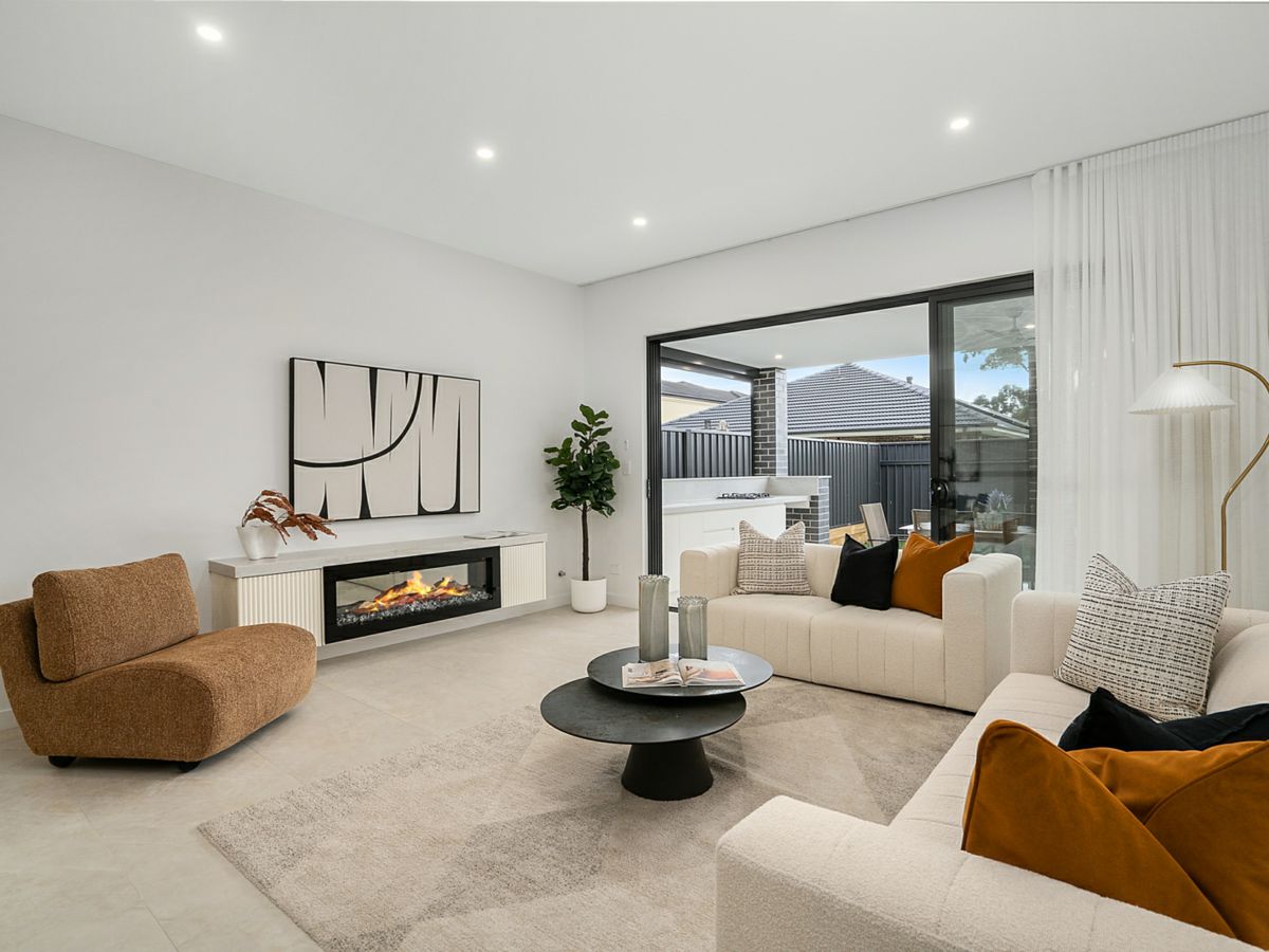 48A Ascot Drive, Chipping Norton - image 2