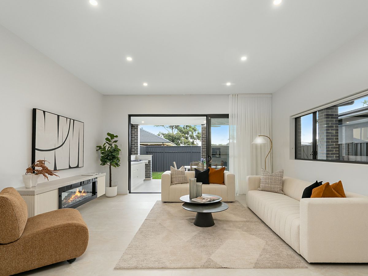 48A Ascot Drive, Chipping Norton - image 3