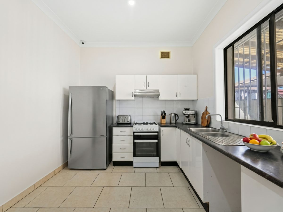 25 Oxford Avenue, Bankstown - image 3