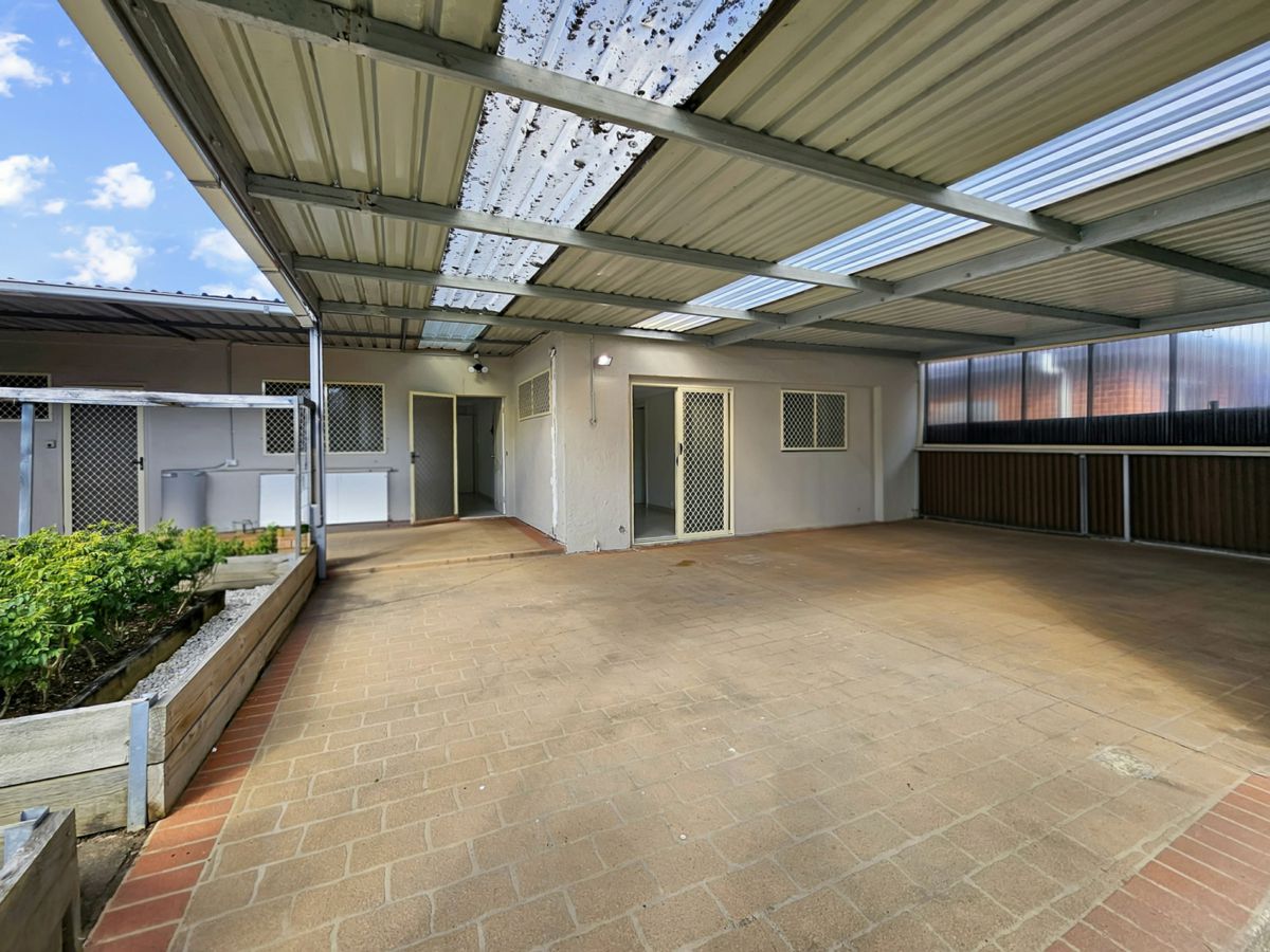 1/102 Clarence Street, Condell Park - image 1
