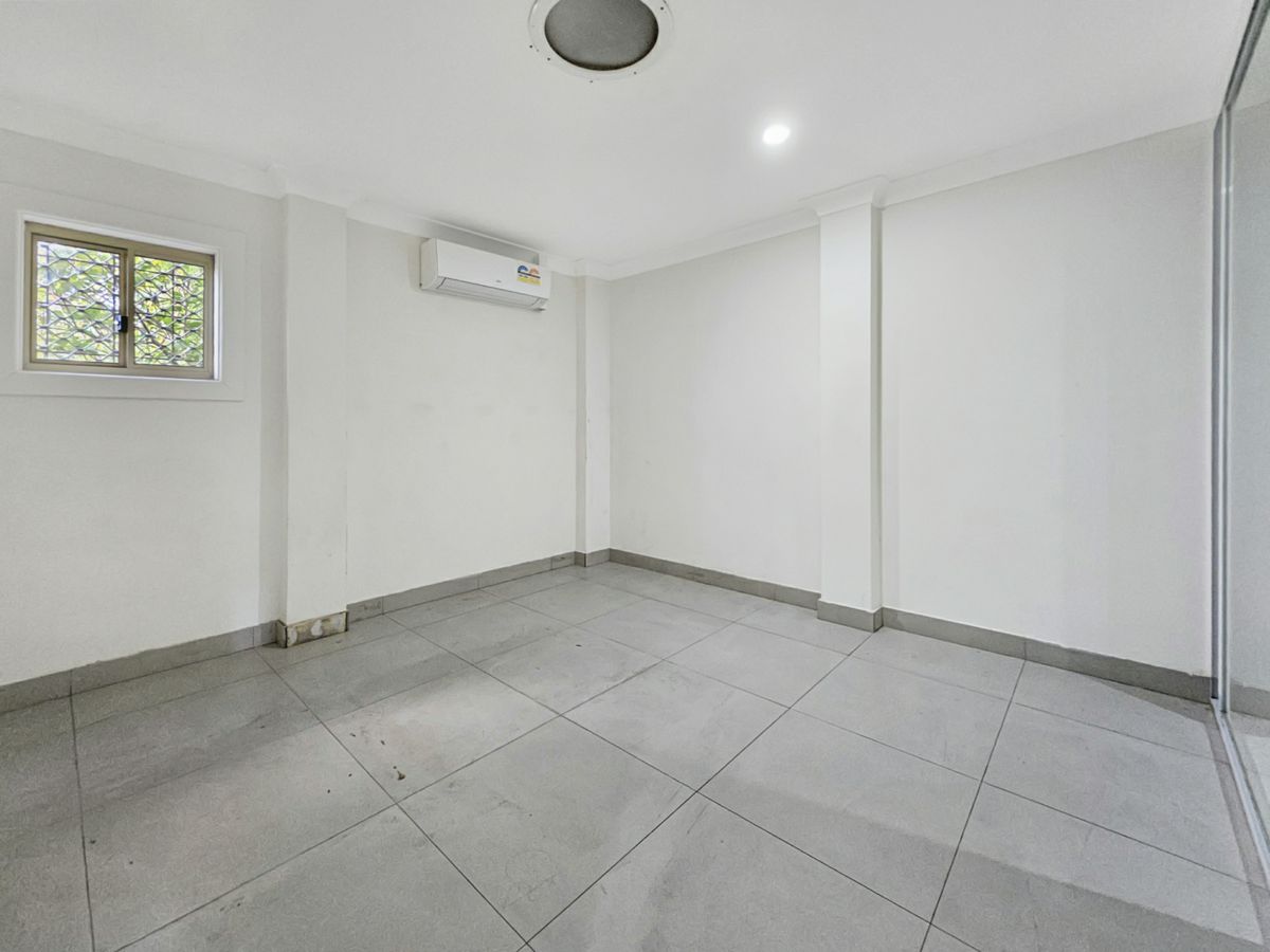 1/102 Clarence Street, Condell Park - image 3