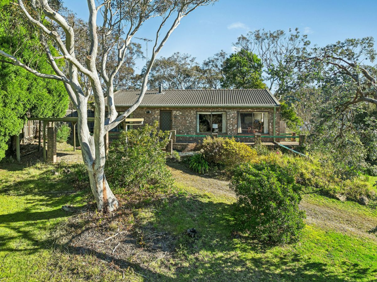46-48 Rawson Parade, Leura - image 1