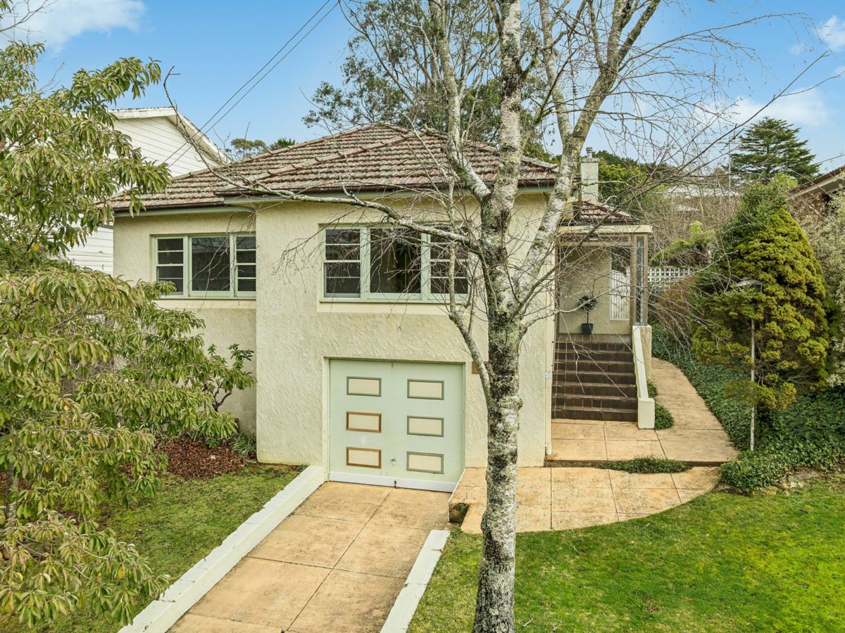 47 Martin Street, Katoomba - image 1