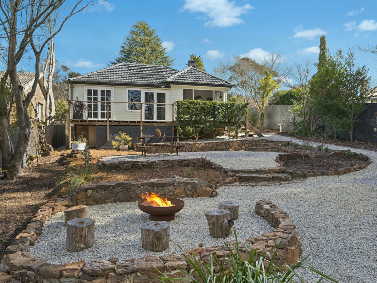 14 Heath Street, Blackheath - image 1