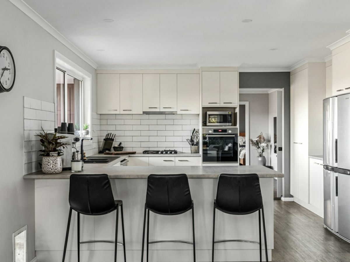 69 Blackstone Road, Blackstone Heights - image 3