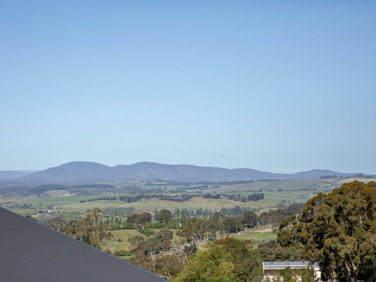 11 Avenger Av, Kings Meadows - image 1