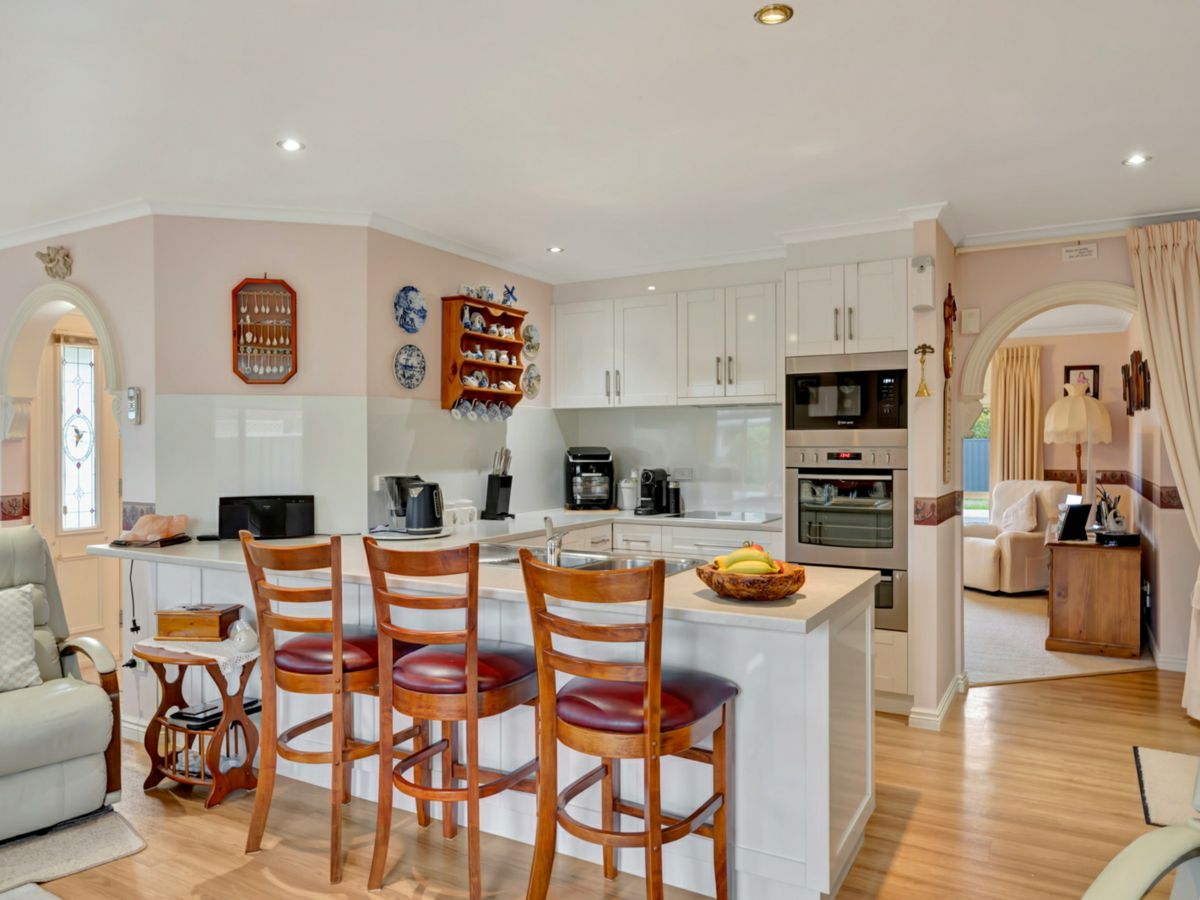 158 Fairtlough Street, Perth - image 3