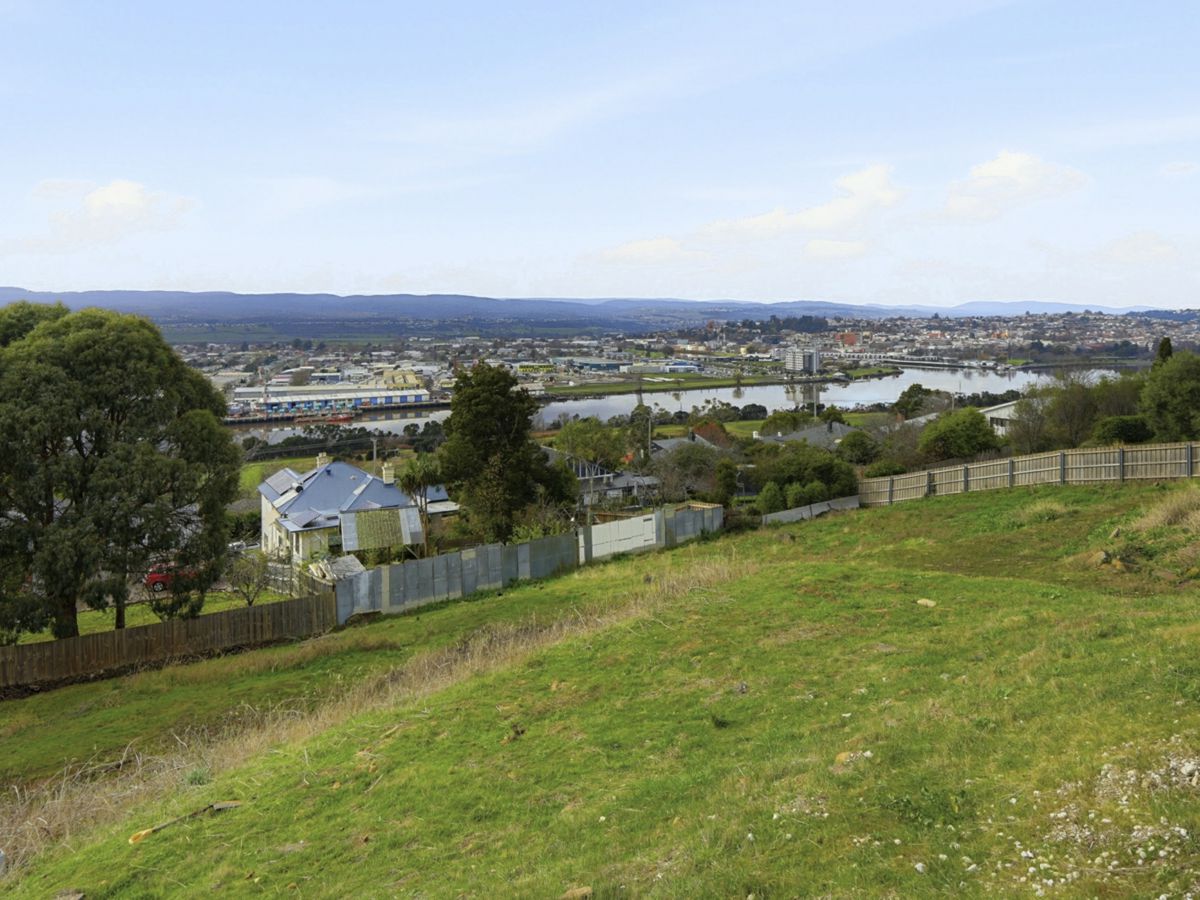 44 Floreat Crescent, Trevallyn - image 3
