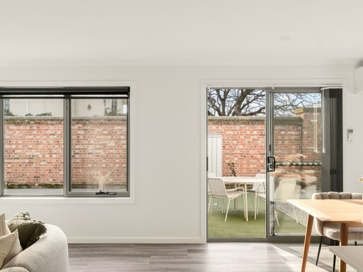3/421 Hobart Road, Youngtown - image 2