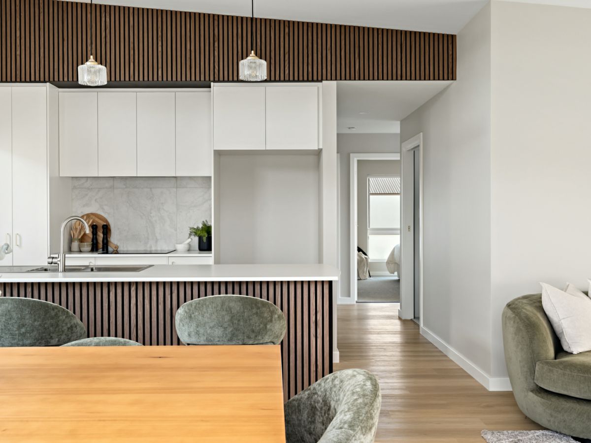 2/65 Cypress Street, Newstead - image 2