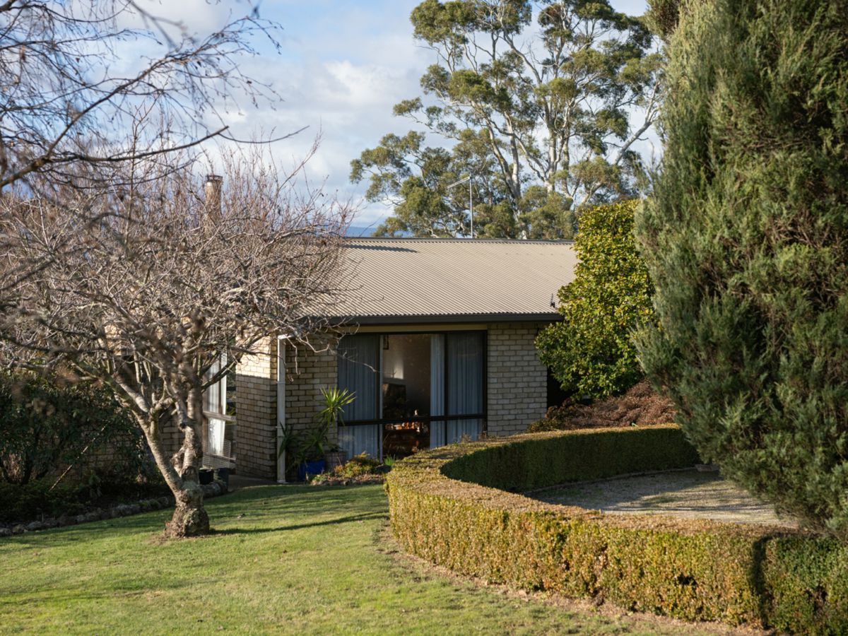 35 Summit Drive, Devon Hills - image 2