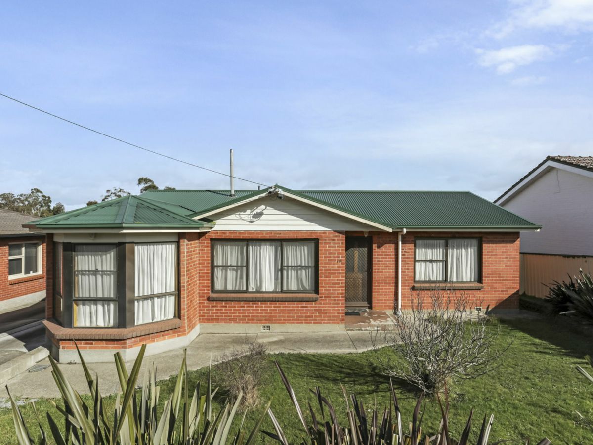196 St Leonards Road, St Leonards - image 1