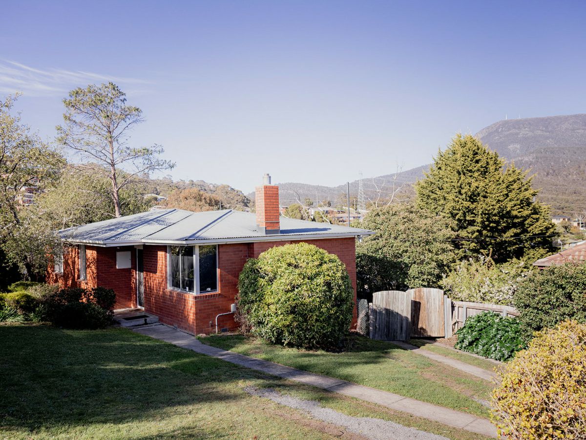 18 Dickson Street, Glenorchy - image 1
