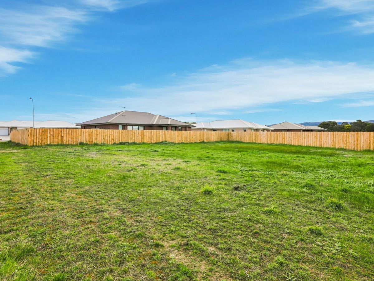 4 Lemnos Place, Brighton - image 3