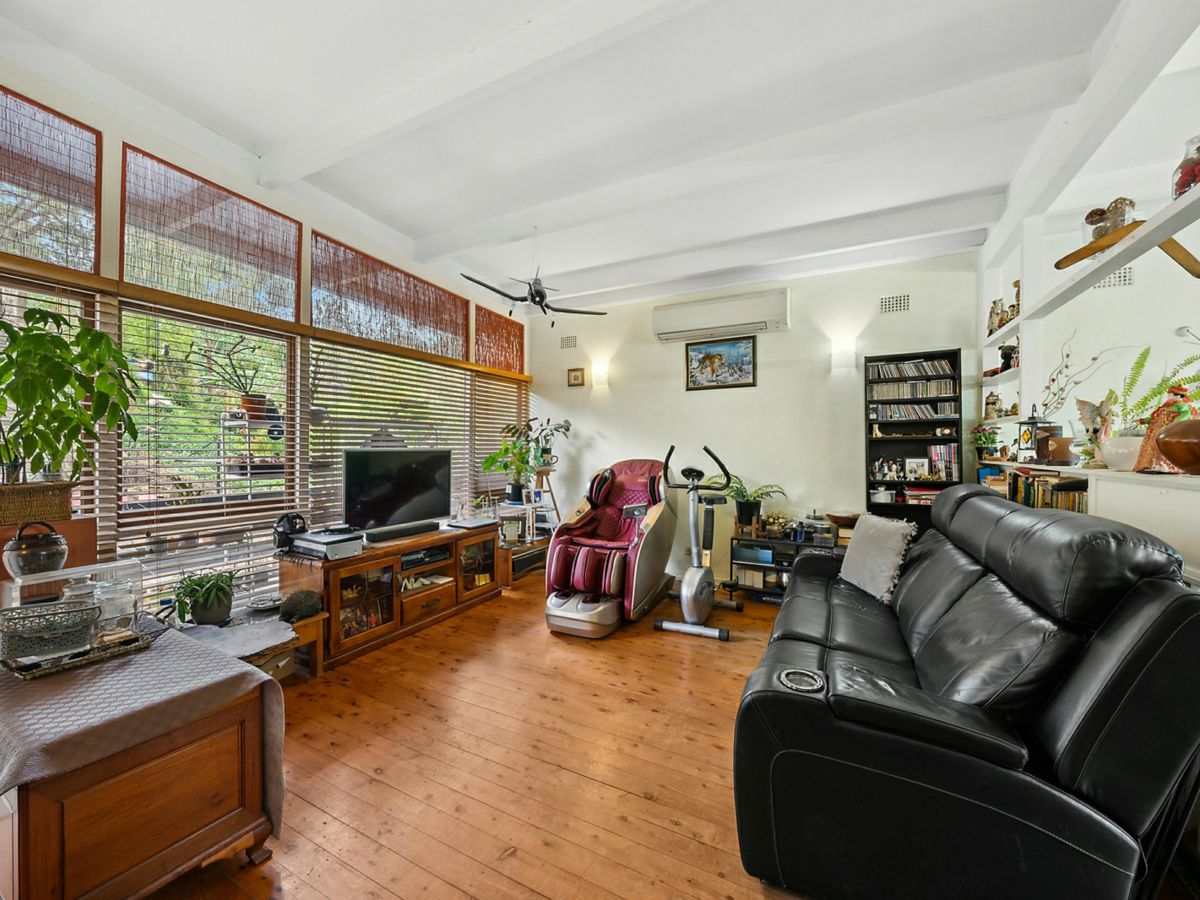14 Warrawong Street, Eastwood - image 3