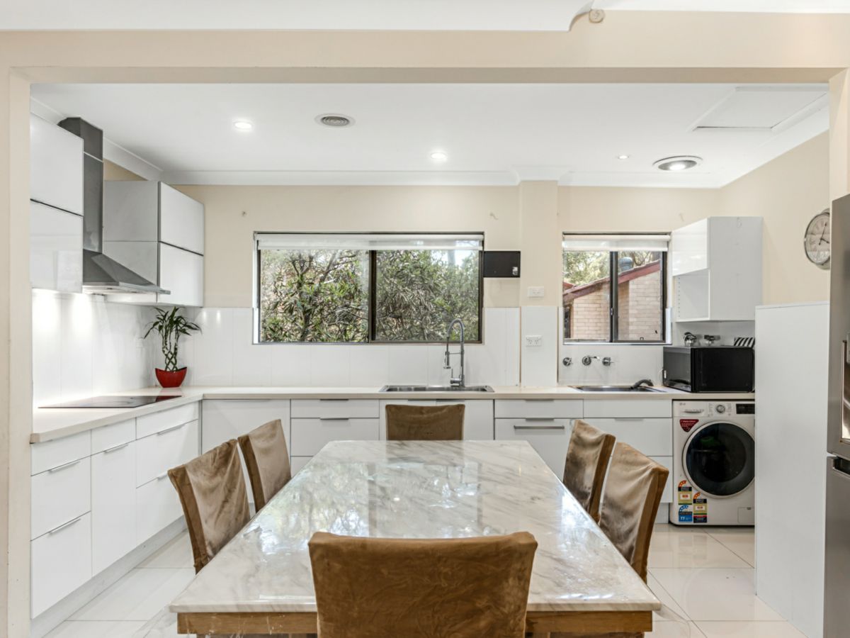 9/158 Culloden Road, Marsfield - image 2