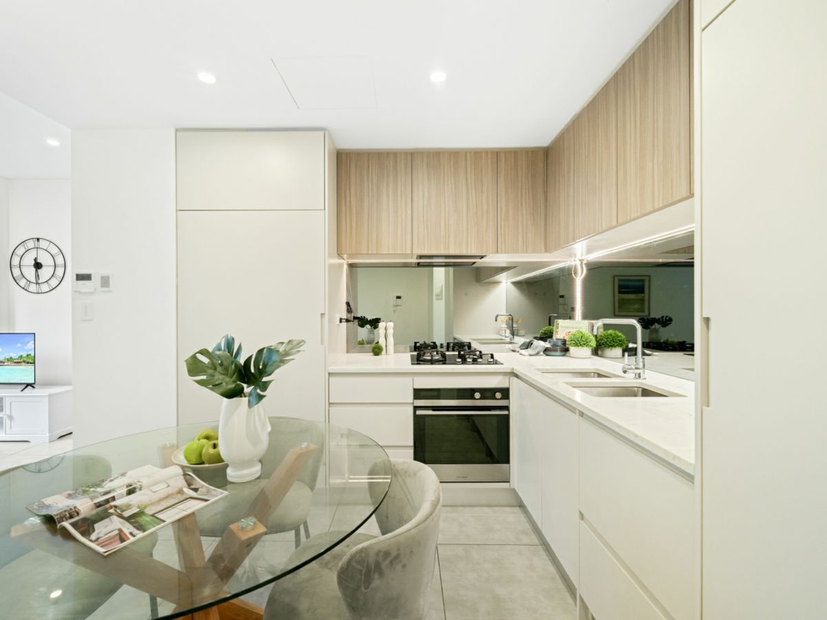 28/10 Hazlewood Place, Epping - image 2