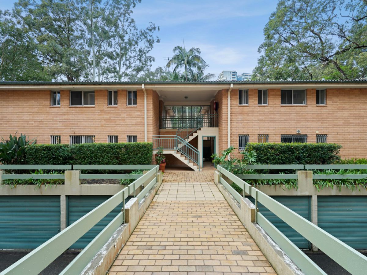 12/14 Edensor Street, Epping - image 1