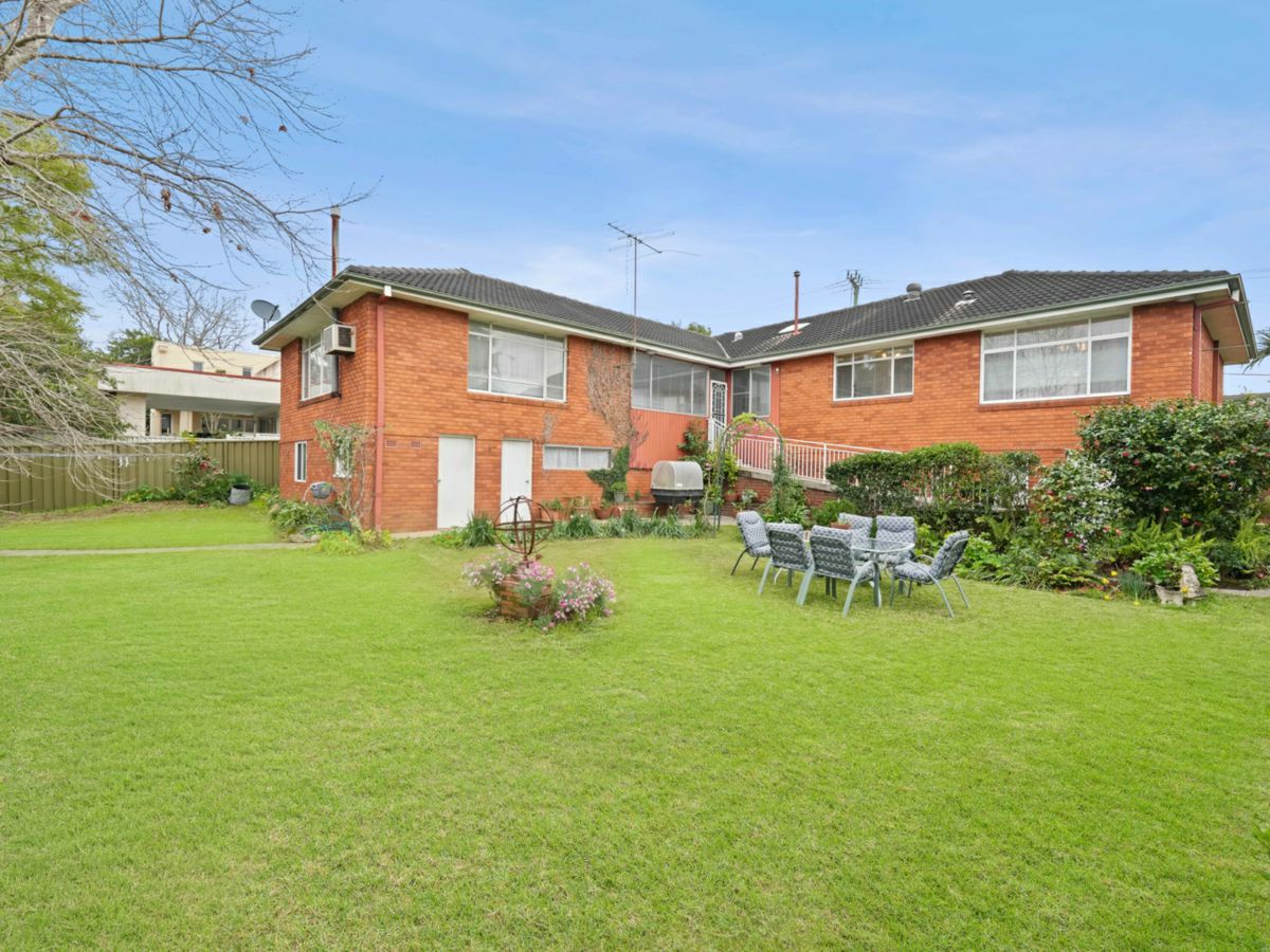2 Rickard Street, Carlingford - image 1