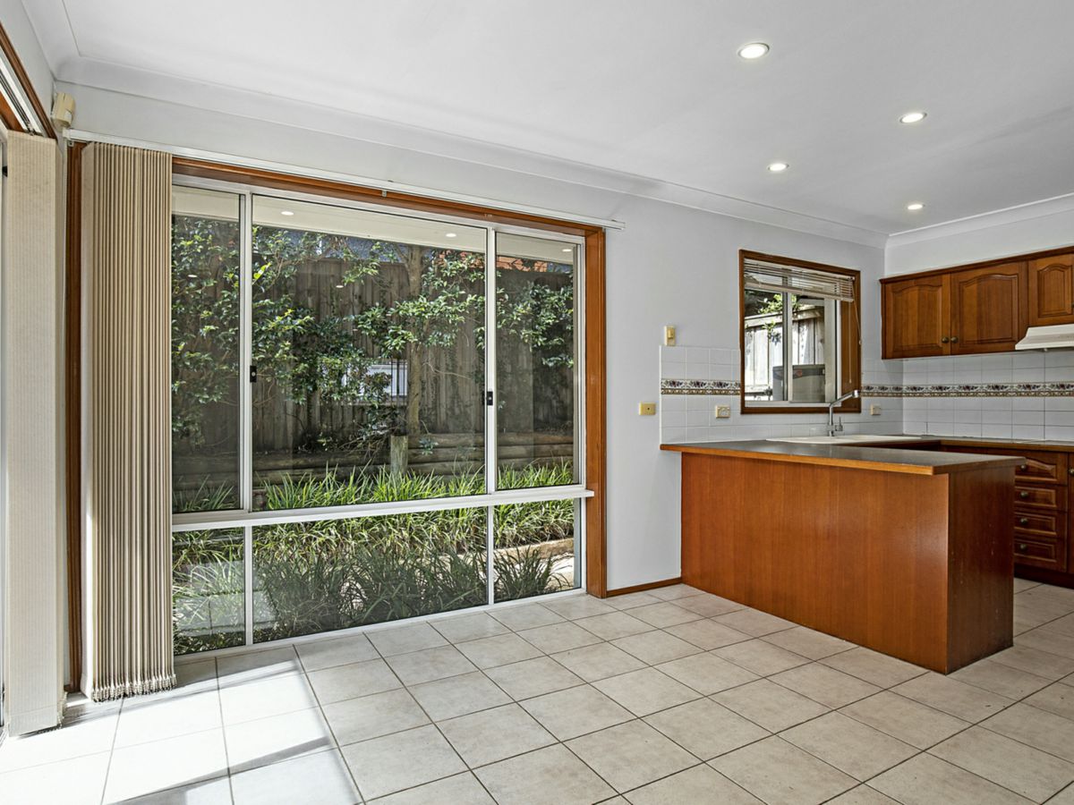 10/4 John Street, Beecroft - image 3