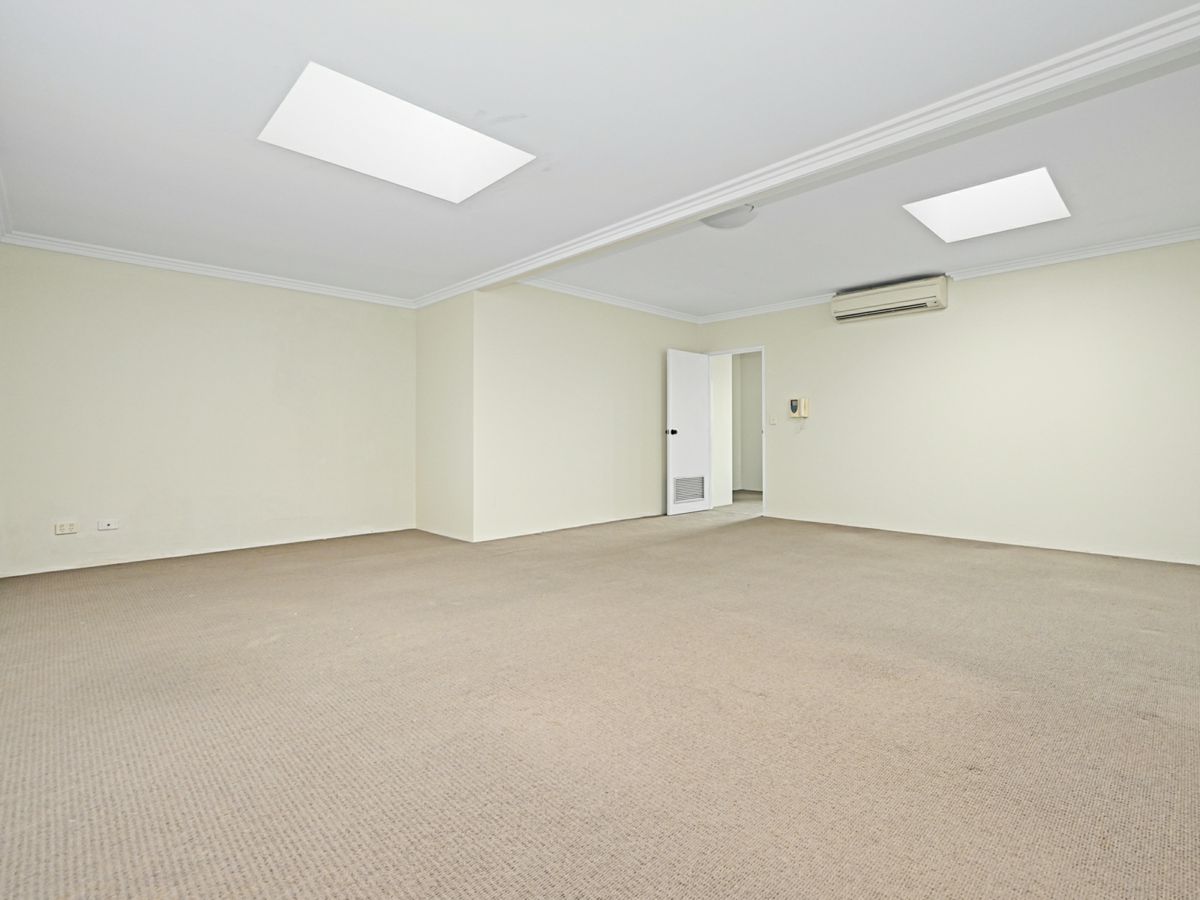 202/215 Waterloo Road, Marsfield - image 2