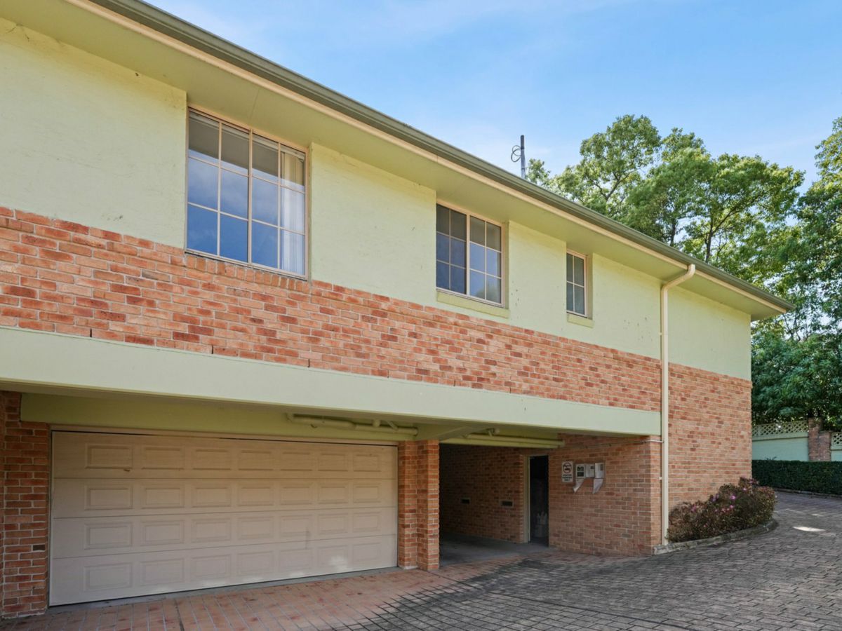 1/16 Hillside Crescent, Epping - image 1
