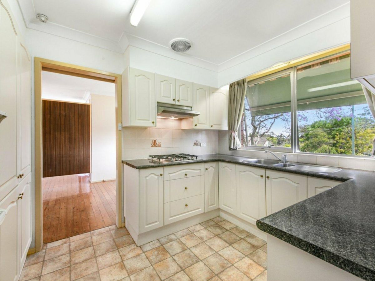90 Adderton Road, Carlingford - image 3