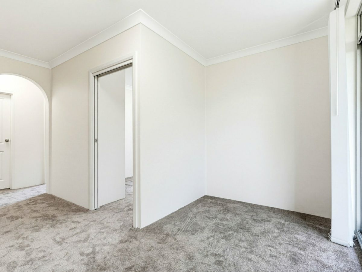 2/5 Leisure Close, Macquarie Park - image 3